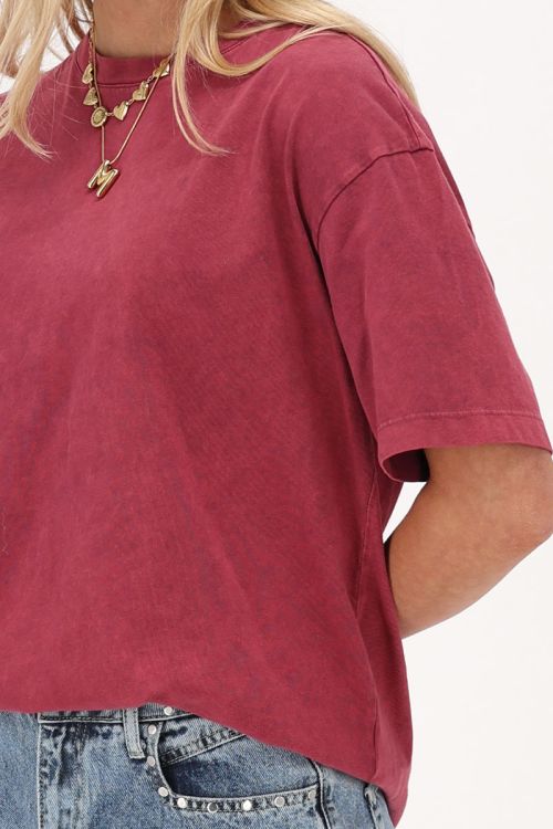 Burgundy basic T-shirt acid wash | My Jewellery