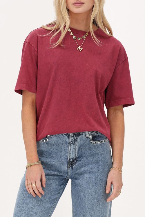 Burgundy basic T-shirt acid wash | My Jewellery