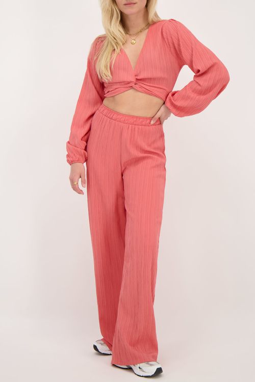 Koraal-roze crinkle crop top met knoopdetail