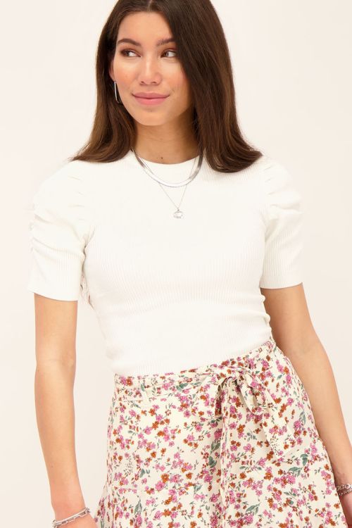 Crème top met rib & pofmouwen | Top | My Jewellery