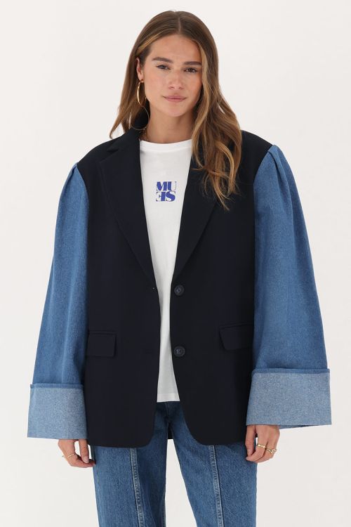 Dark blue blazer with denim sleeves | My Jewellery