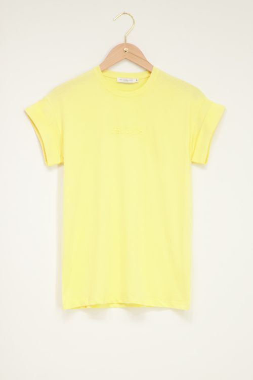 Geel t-shirt très belle