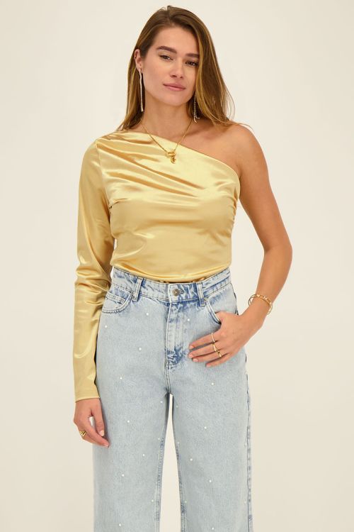 Gold velvet one-shoulder top | My Jewellery