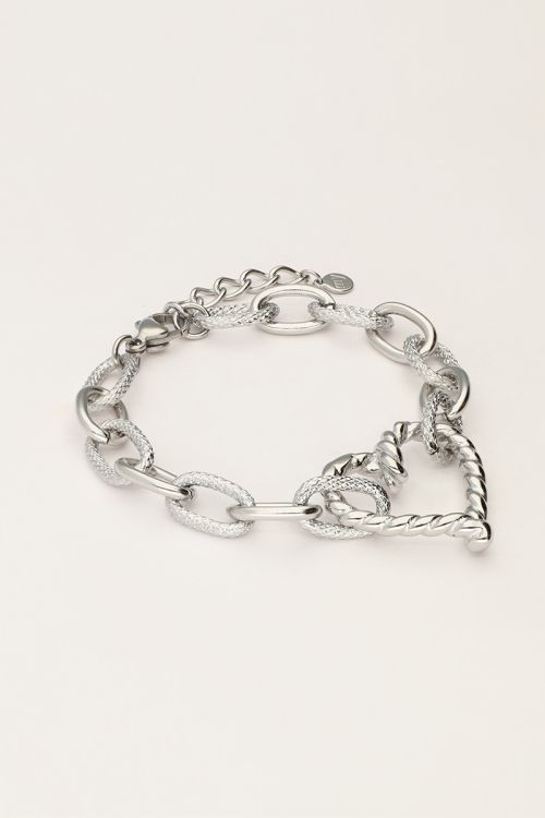 Iconic bracelet with twist and heart | My Jewellery
