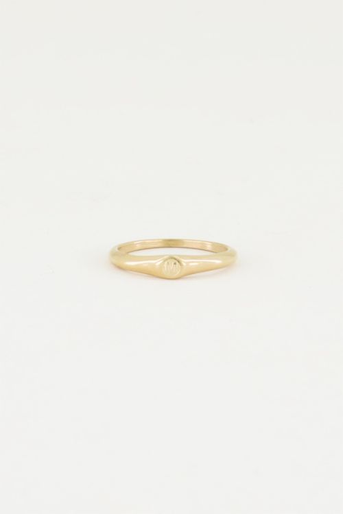 Goudkleurige initial ring, initiaal zegelring My jewellery