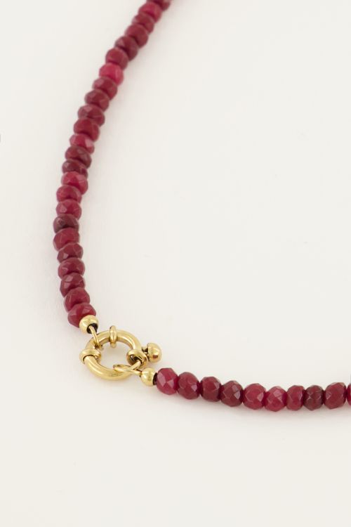 Kralen ketting met goudkleurig slotje