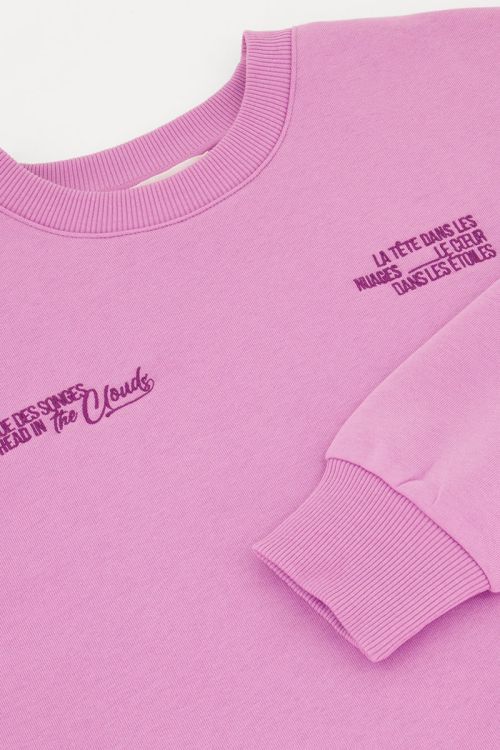 Lilac sweater "Head in the clouds"