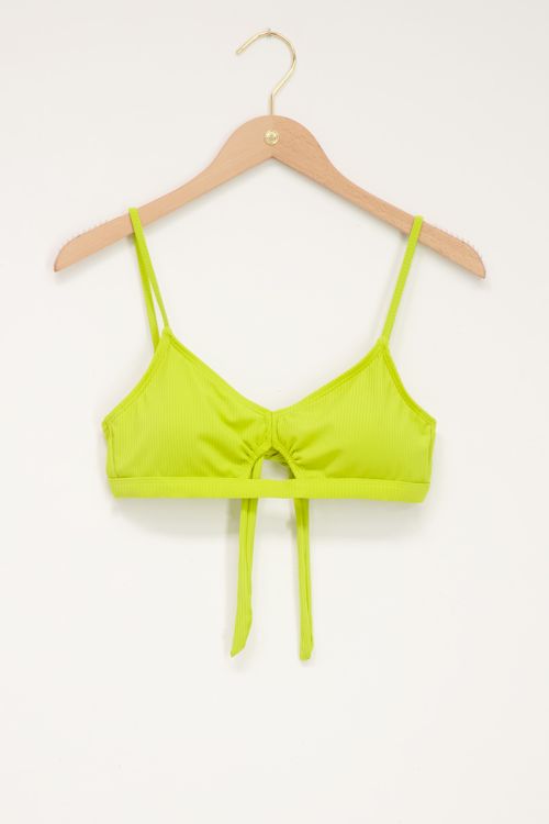 Limettengrünes Bikini-Oberteil in Kurzform
