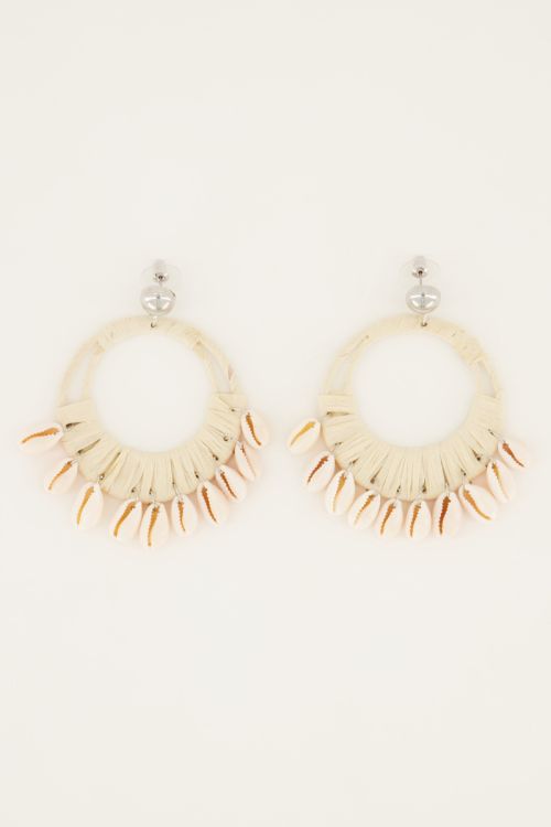 Statement oorbellen met schelpen