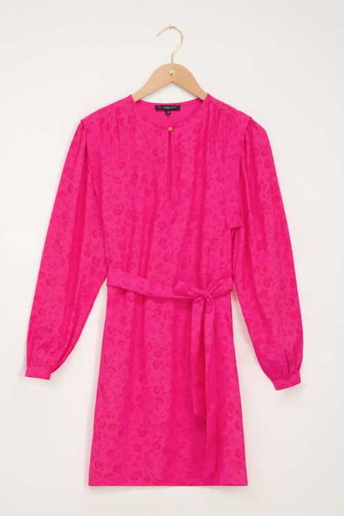 Roze jurk met rode bloemenprint & schouderstuk | My Jewellery