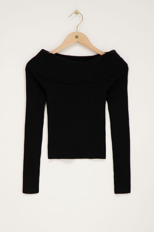 Schwarzes Off-Shoulder-Oberteil mit Rippstrick