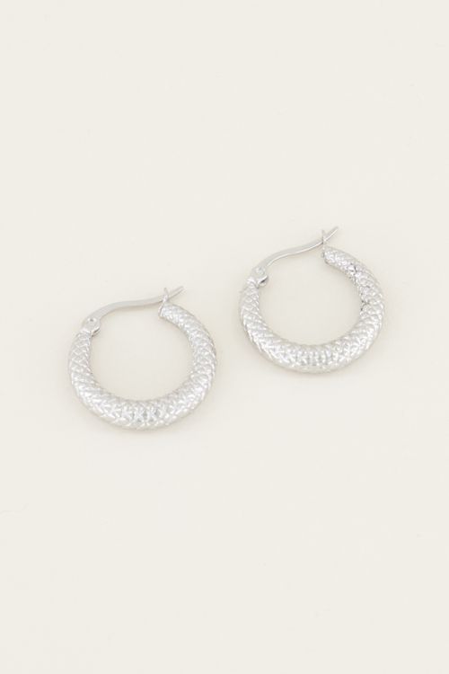 Earrings with criss-cross pattern | Small earrings from My Jewellery