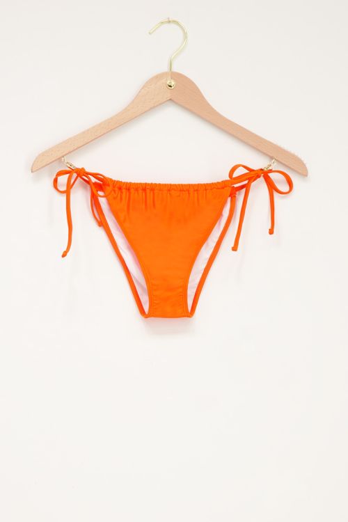 Orangefarbenes Bikinihöschen mit Bindedetail | My Jewellery