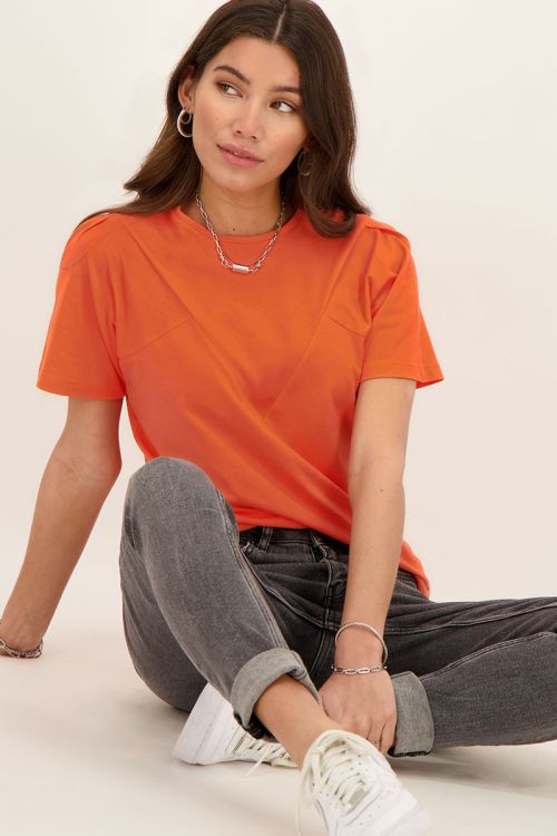 Oranje T-shirt met V shape | My Jewellery