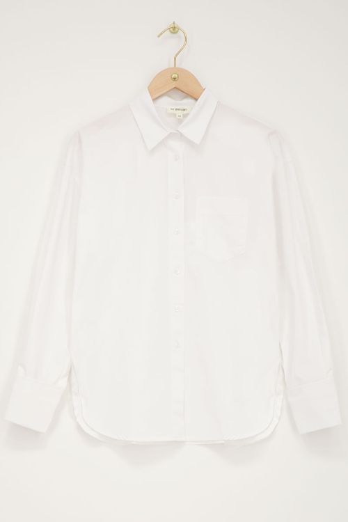 Weiße Oversize-Bluse mit Brusttasche