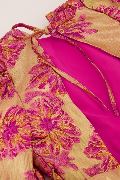 Pink jacquard dress with an open back | My Jewellery