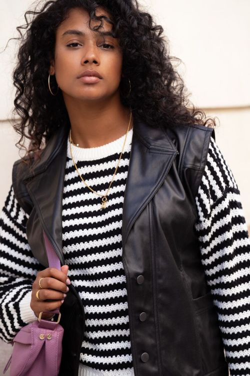 Black leather-look oversized gilet | My Jewellery