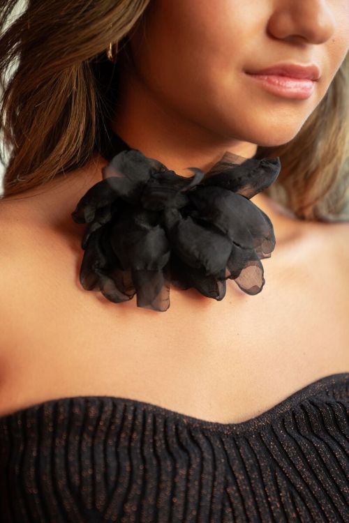 Adjustable choker with flower | My Jewellery