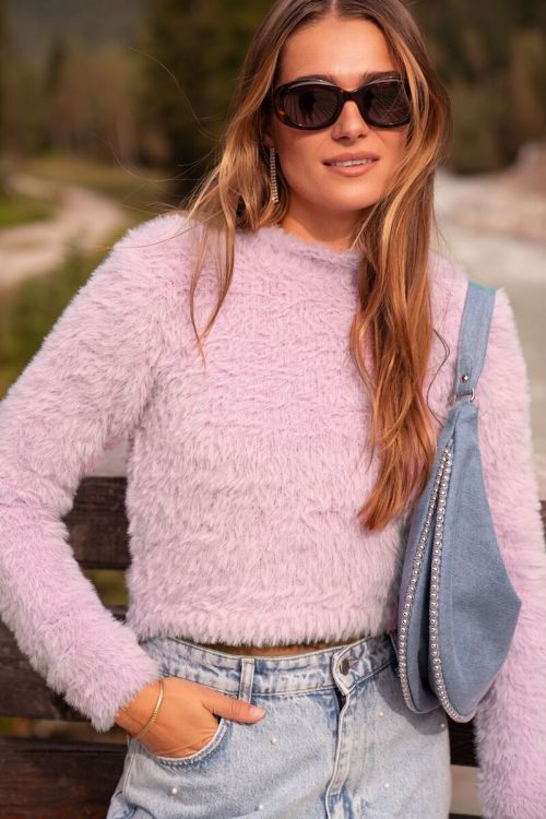 Lilac fluffy sweater | My Jewellery