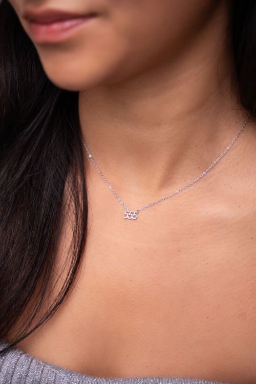 Collier angel number 555