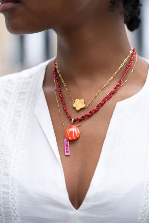 Art chain necklace with flower