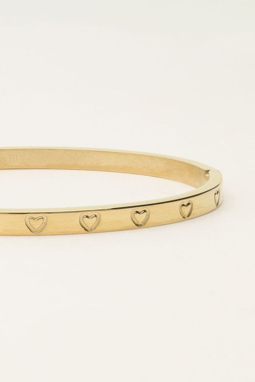 Bangle with engraved hearts | My Jewellery