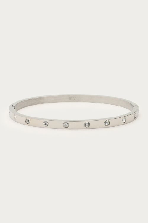 Bangle met transparante stenen