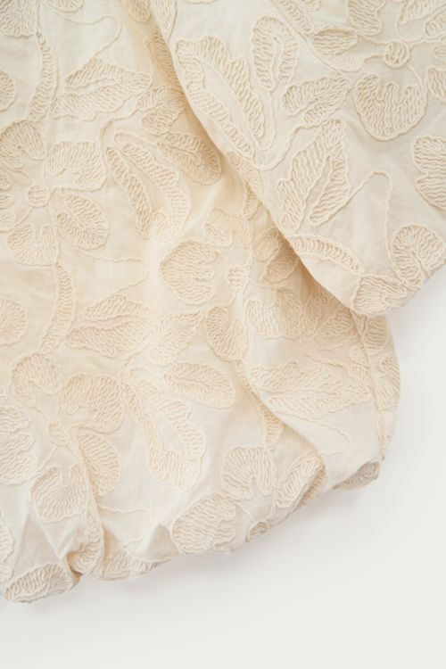 Beige balloon top with embroidery | My Jewellery