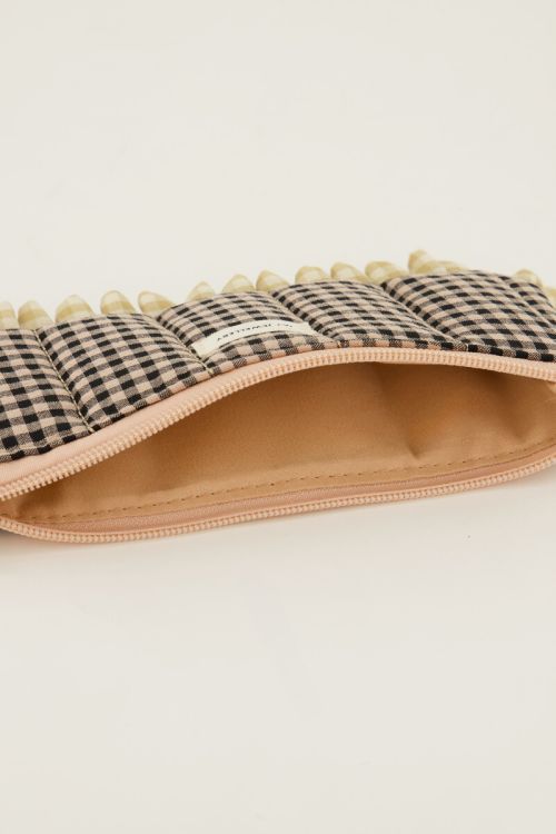 Beige pouch with ruffle and diamond | My Jewellery