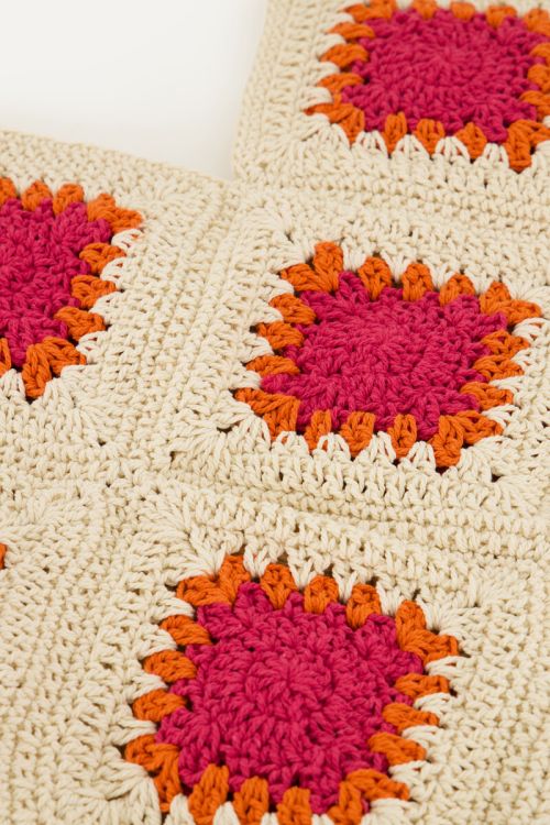 Beige crochet tote bag with orange & pink flowers | My Jewellery