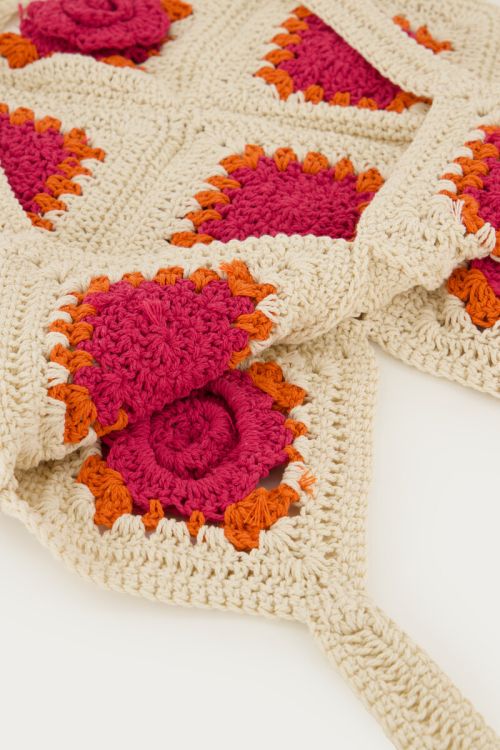 Beige crochet tote bag with orange & pink flowers | My Jewellery