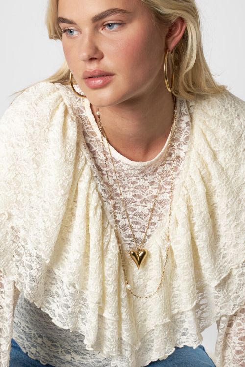 Beige lace top with ruffles | My Jewellery