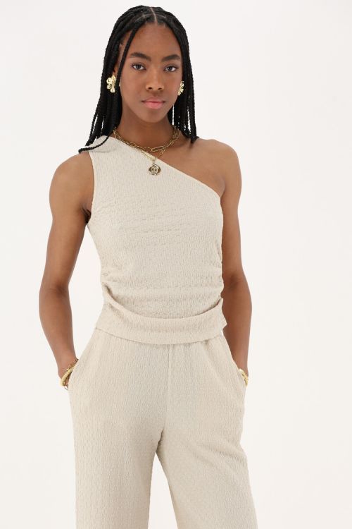Beige one-shoulder top with structure | My Jewellery