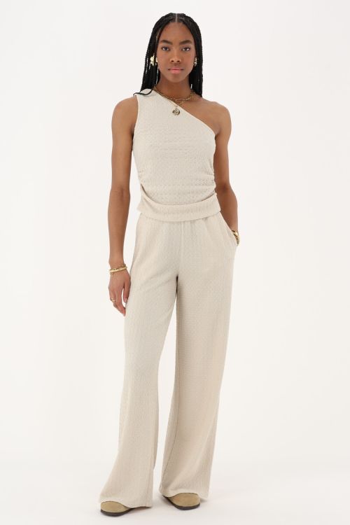 Beige one-shoulder top with structure | My Jewellery