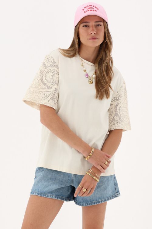 Beige T-shirt with embroidery sleeves | My Jewellery