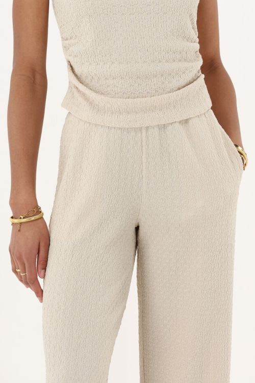 Pantalon large beige à coupe droite