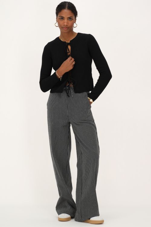 Black cardigan with bows | My Jewellery