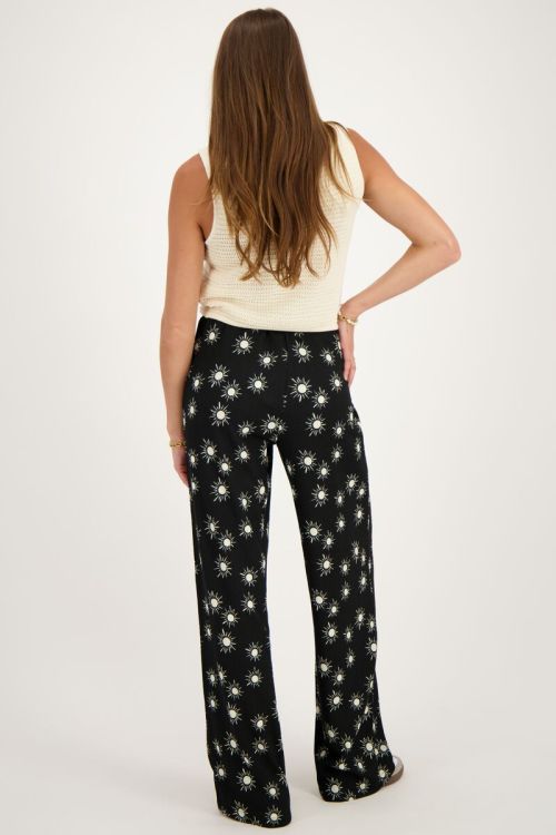 Black crinkle pants with sun print | My Jewellery