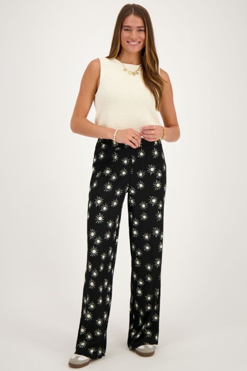Black crinkle pants with sun print | My Jewellery