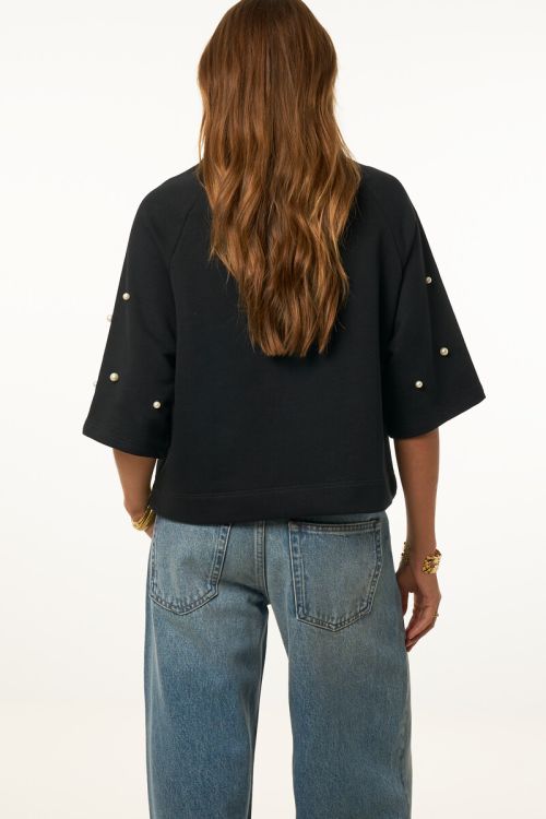 Black short sweater with faux pearls | My Jewellery