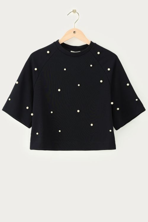 Black short sweater with faux pearls | My Jewellery