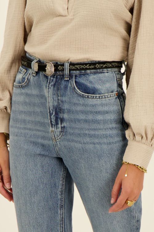 Black embroidered belt with silver buckle | My Jewellery
