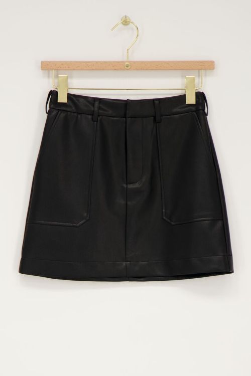Jupe en simili cuir noir