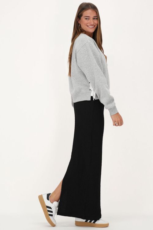 Black maxi skirt with structure & slit | My Jewellery