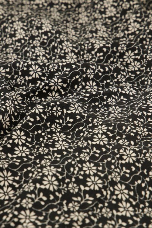 Zwarte jurk met beige bloemen My Jewellery