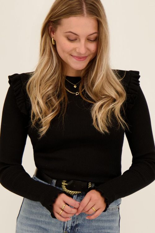 Zwarte rib top met schouder ruffle | My Jewellery