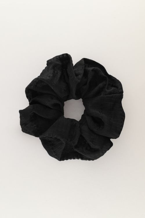 Black scrunchie with texture | My Jewellery