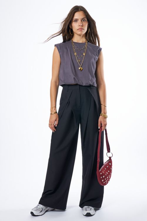 Black trousers with pleats | My Jewellery