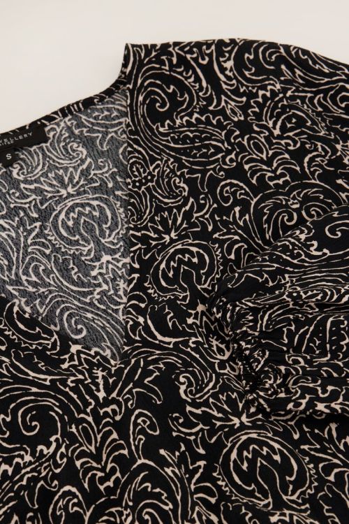 concert Overleving kans Zwarte jurk met lange mouwen & witte barok print | My Jewellery