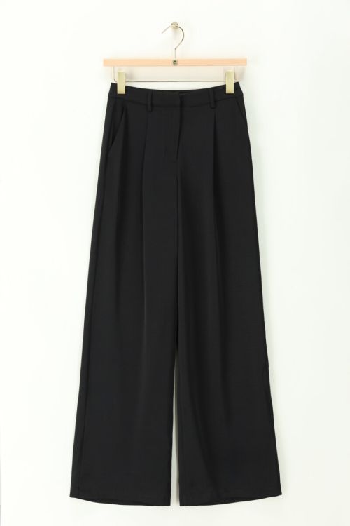 Black wide leg trousers in satin look | My Jewellery